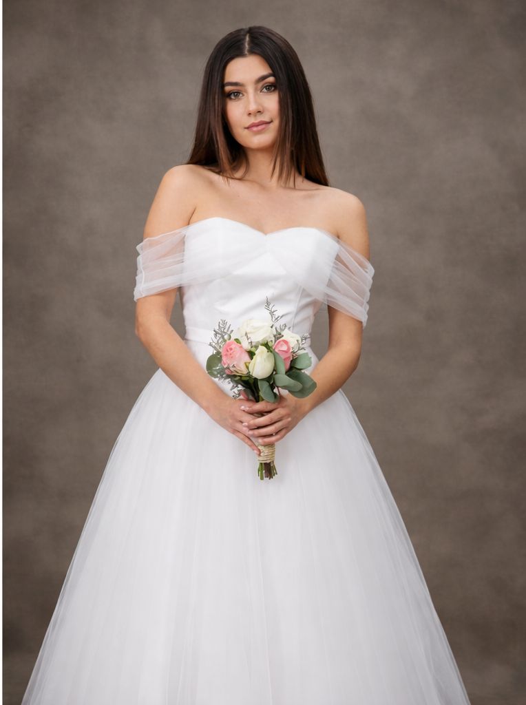 VESTIDO BLANCO CORTO TUL